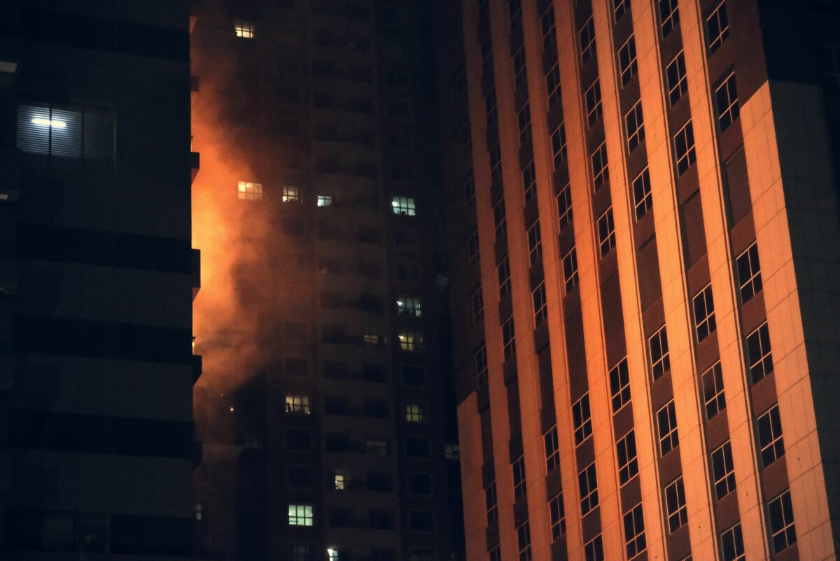 Incendie dans un immeuble du XXe à Paris : trois blessés légers, une centaine d&rsquo;évacués